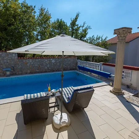 Apartment One-bedroom In Ii Crikvenica